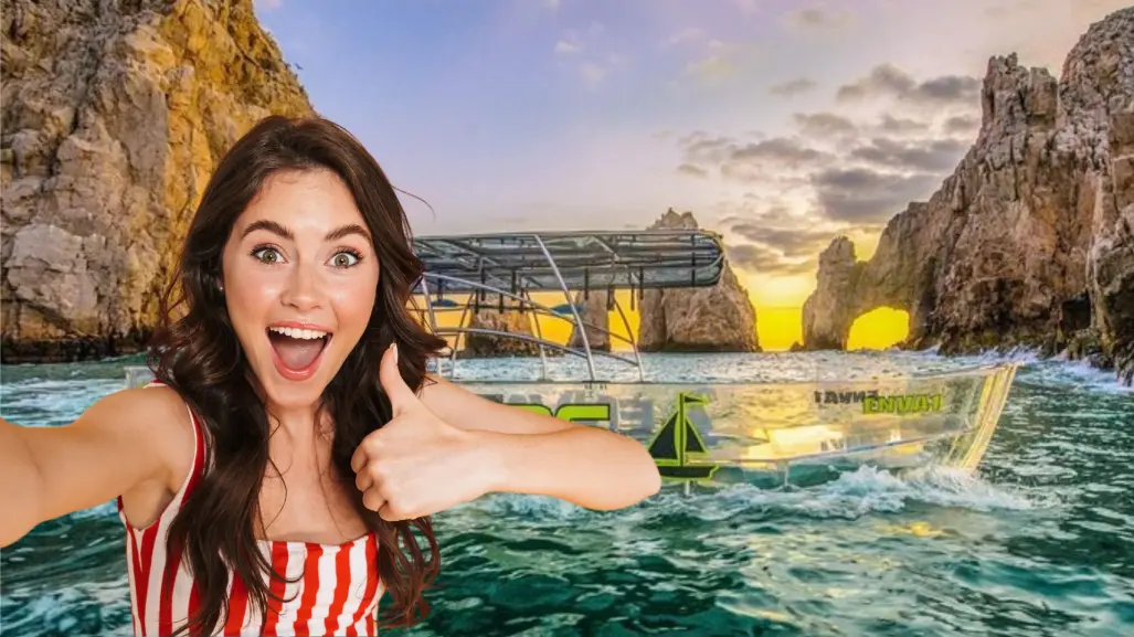 Haz este tour en lancha transparente al Arco de Los Cabos por menos de 700 pesos