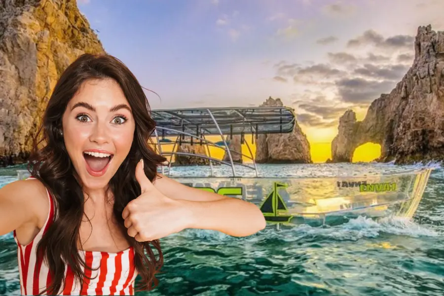 Haz este tour en lancha transparente al Arco de Los Cabos por menos de 700 pesos