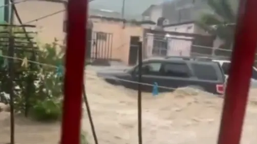 VIDEO | Bajo el agua Valles y Tamazunchale por lluvias