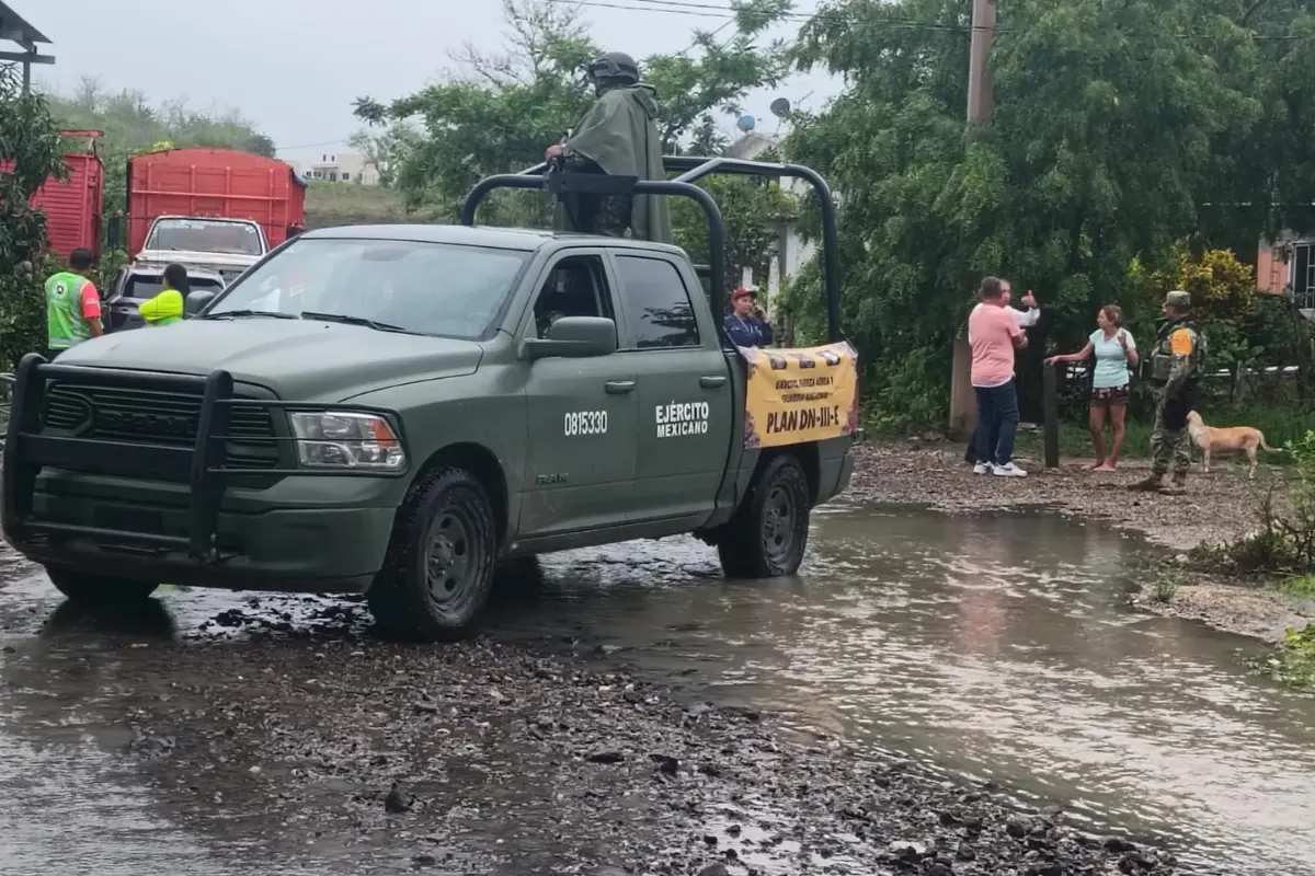 La lluvia fue tan intensa en algunas regiones del estado que en un solo día llovió hasta el triple de lo históricamente registrado en todo el mes de julio. Foto: SEDENA