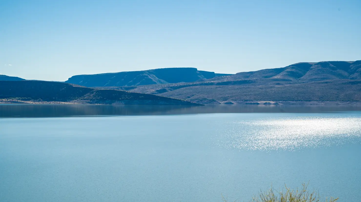 Presa Lázaro Cárdenas, El Palmito. | Foto: Hotel el Palmito, en Facebook