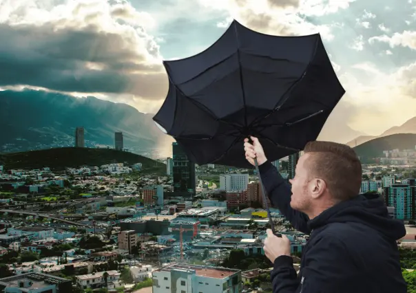 Llega julio con lluvia y vientos fuertes en Nuevo León