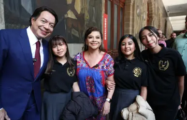 Clara Brugada anuncia apoyo a más de 287 mil estudiantes en CDMX