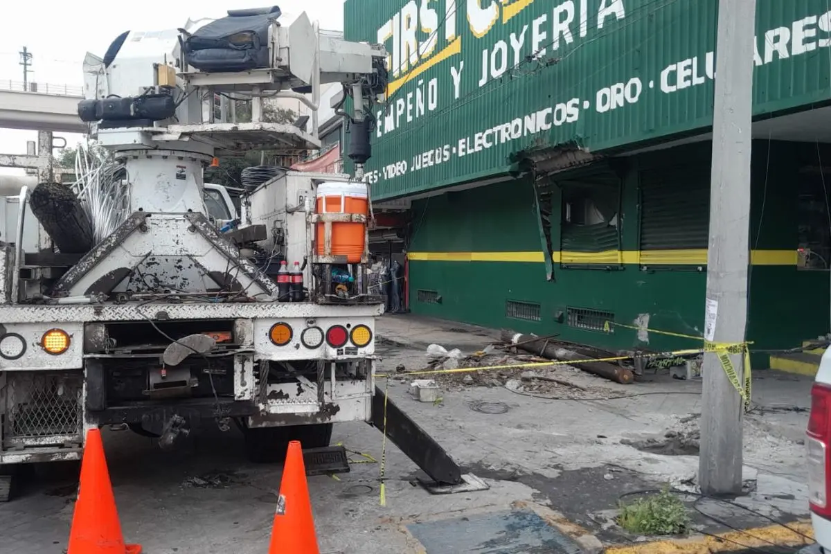 Protección Civil de Monterrey asegurando la zona donde se reportó la fuga de gas Foto: Protección Civil de Nuevo León