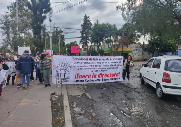 Caos vial en Ecatepec Edomex; protestan por despidos de Servidores de la Nación