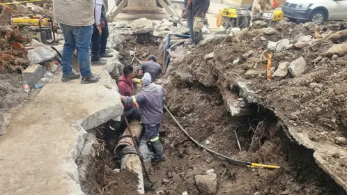 Fuga de agua deja sin suministro a decenas de familias en Tlalpan, CDMX