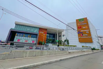 Evalúan cierre temporal de Galerías Altama en Tampico por peligro estructural