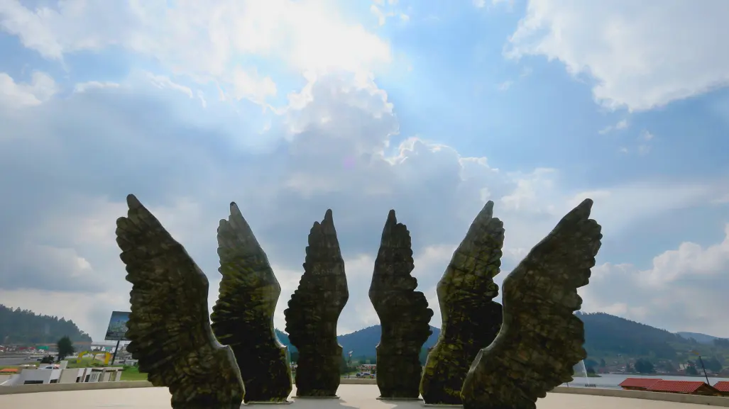El vacío parque natural en Edomex con una plaza de alas gigantes ideales para tomar fotos