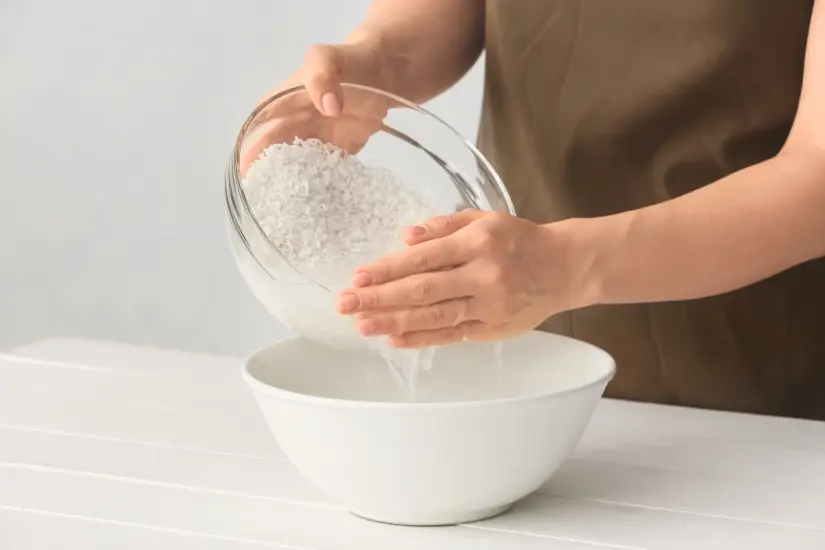 Descubre cómo el agua de arroz puede ser un aliado para el crecimiento de tus plantas y enriquecer su floración. Foto: Canva