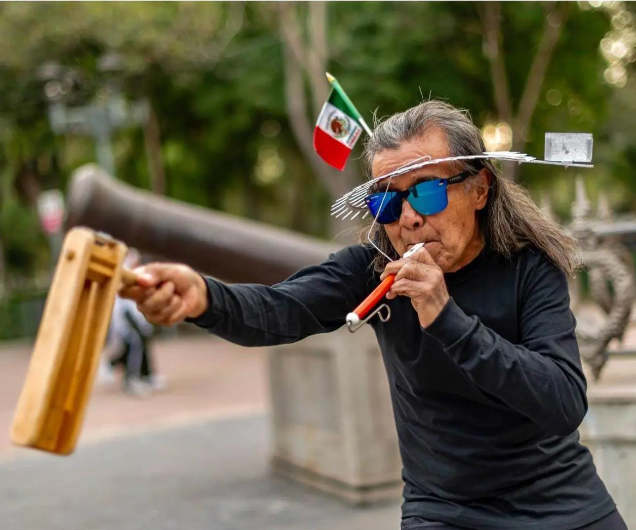 Hombre electrónico. Foto de Omar Saucedo.