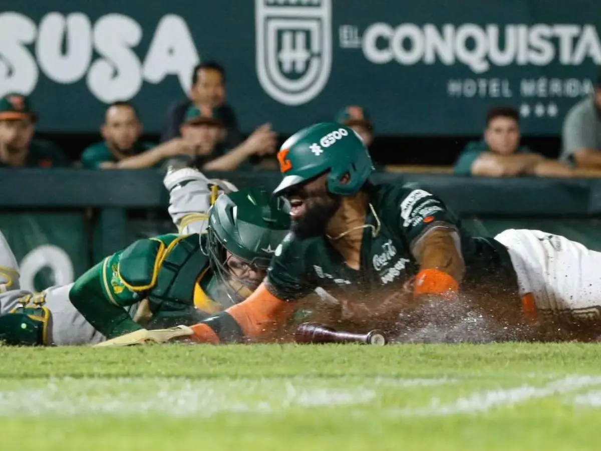 En un juego emocionante, los Leones de Yucatán se llevaron el segundo de la serie ante los Pericos de Puebla en el Parque Kukulcán.- Fuente Leones de Yucatán
