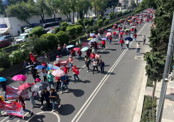 Maestros de la CNTE inician paro de 24 horas y bloquean vialidades en CDMX