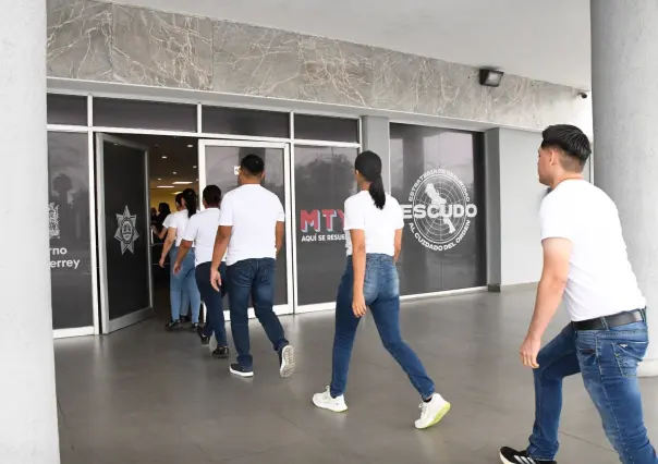 Policía de Monterrey recibe 47 cadetes con beca y sueldo asegurado