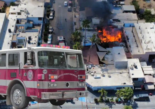 Bomberos de Todos Santos sofocan fuerte incendio: tardaron 4 horas