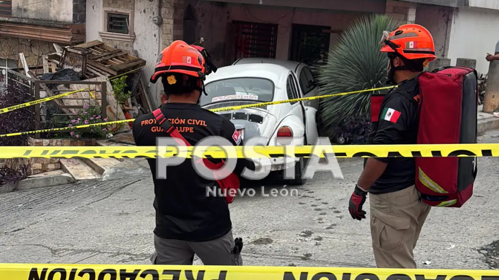 Taxista muere tras impactarse con vehículo estacionado en Guadalupe