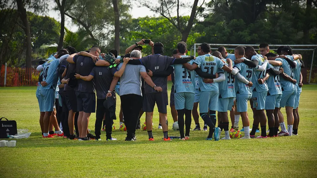 Once Caldas listo para su debut ante Cruz Azul en el Pirata Fuente