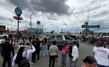 Ciudadanos se manifiestan desde el lugar donde perdió la vida Chuy en accidente con estatales
