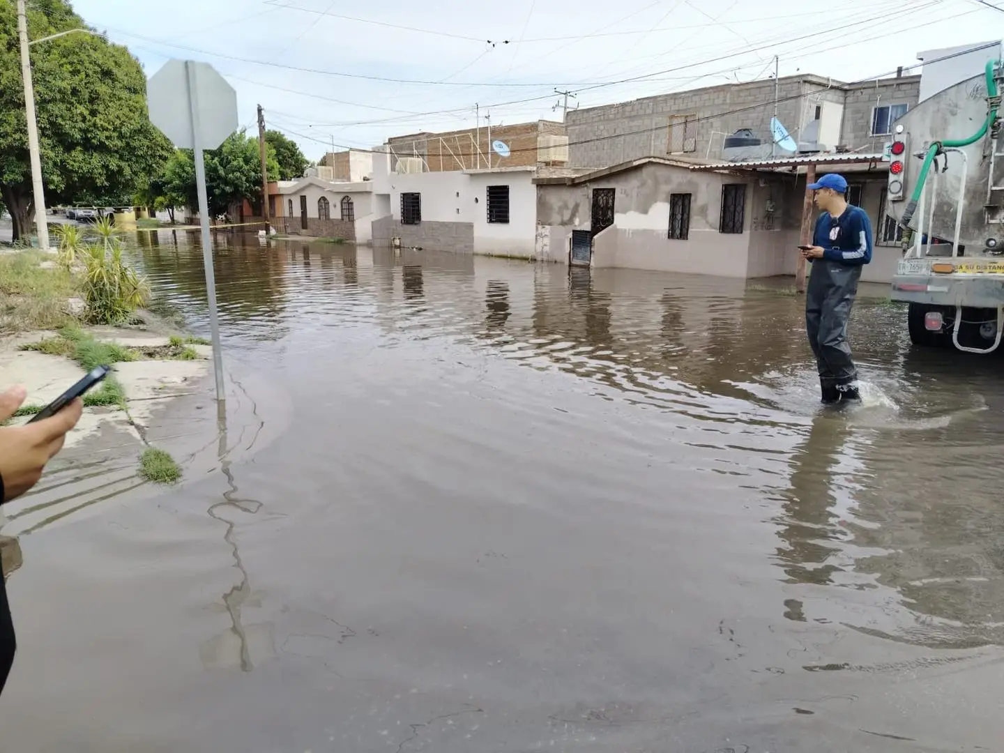 Distintas colonias se vieron afectadas por las lluvias en Torreón. (Fotografía: Protección Civil Torreón)