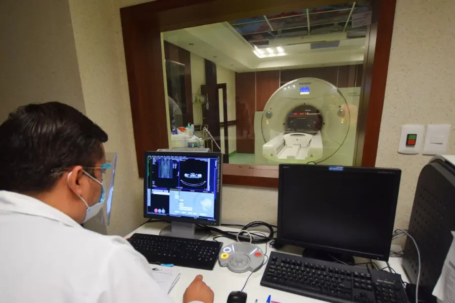 El Centro de Cancerología de Durango no tiene radioterapia y va para largo; esto se sabe