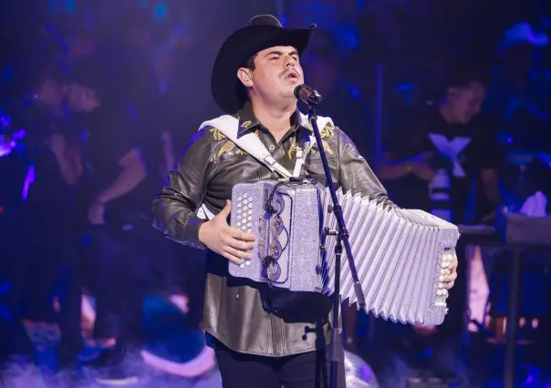 Alfredo Olivas hace catarsis en el Domo Care