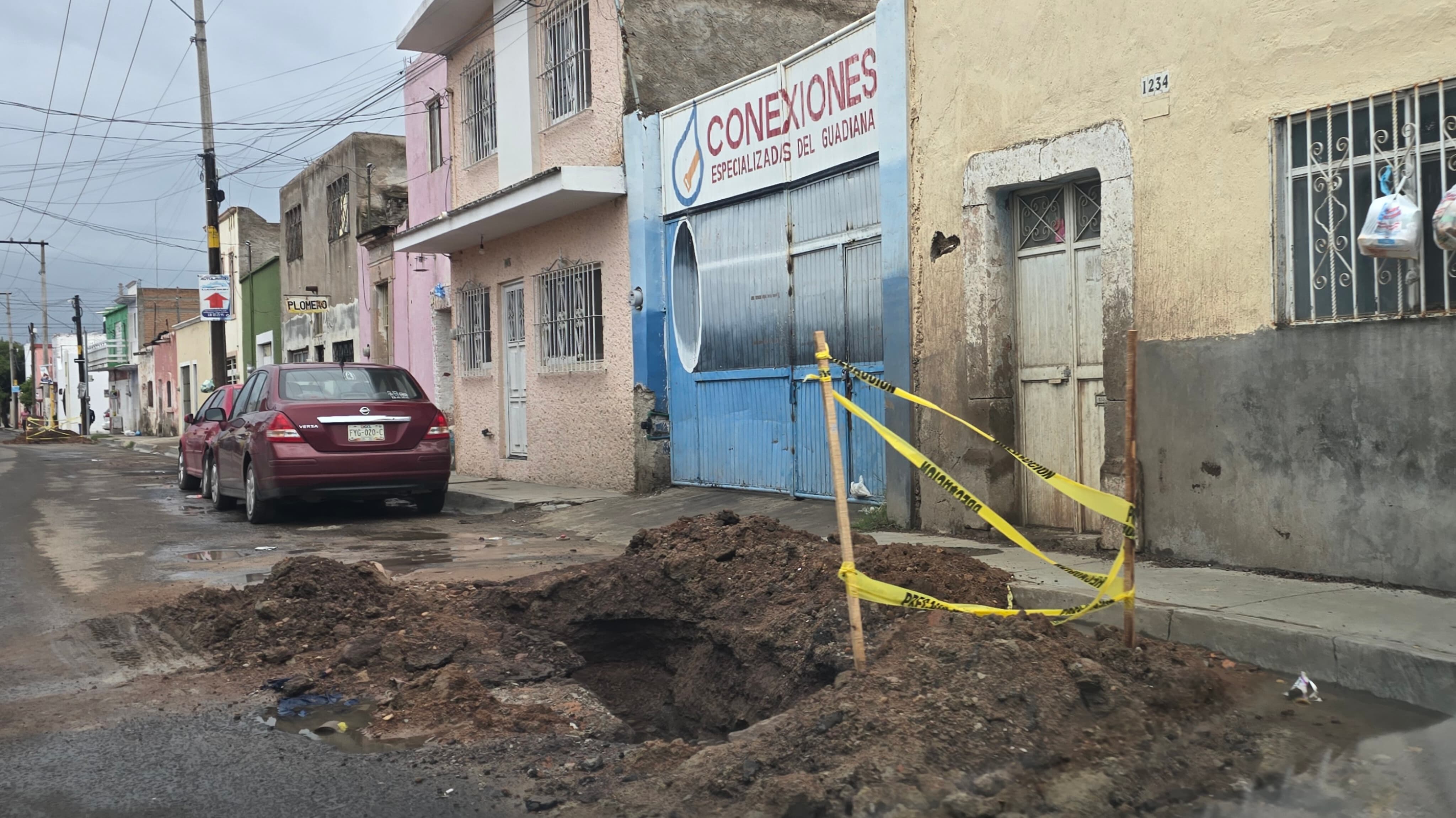 Baches y socavones el principal daño por las lluvias de este 4 de julio en Durango Baches y socavones el principal daño por las lluvias de este 4 de julio en Durango