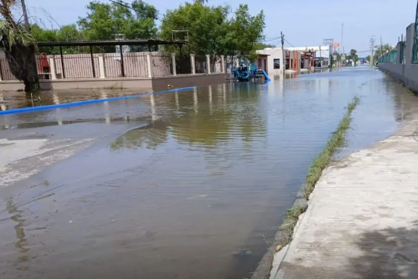 Persisten los encharcamientos en diversos sectores de Matamoros. Foto: Victoria Jiménez