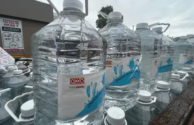 Oxxo dona miles de litros de agua que Protección Civil llevará a municipios de Durango