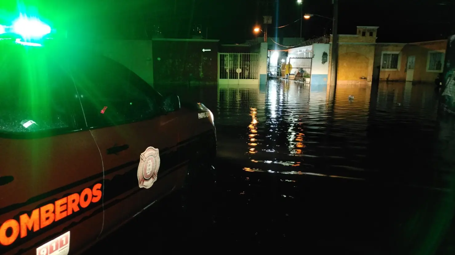 Las lluvias de esta madrugada ocasionaron encharcamientos en varias zonas de la ciudad de Durango.