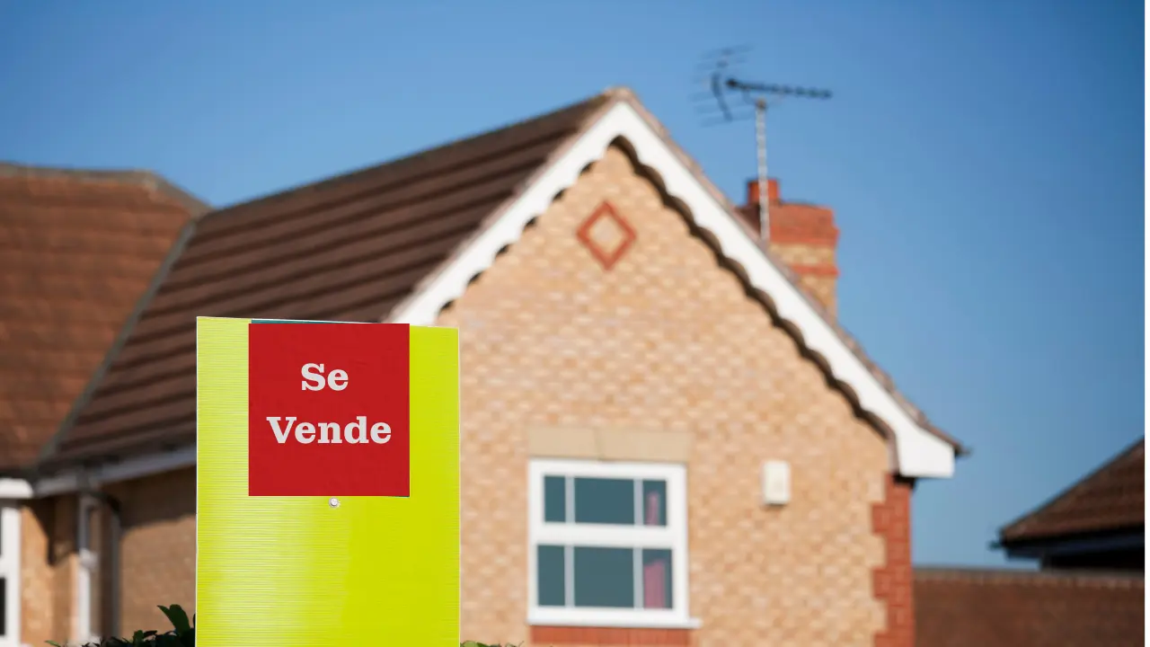 El sector inmobiliario en Durango tiene una amplia oferta de propiedades en venta. Foto: Canva.