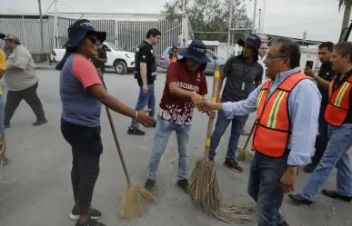 Andrés Mijes pone en marcha brigadas de limpieza en la zona industrial de la Carretera a Colombia