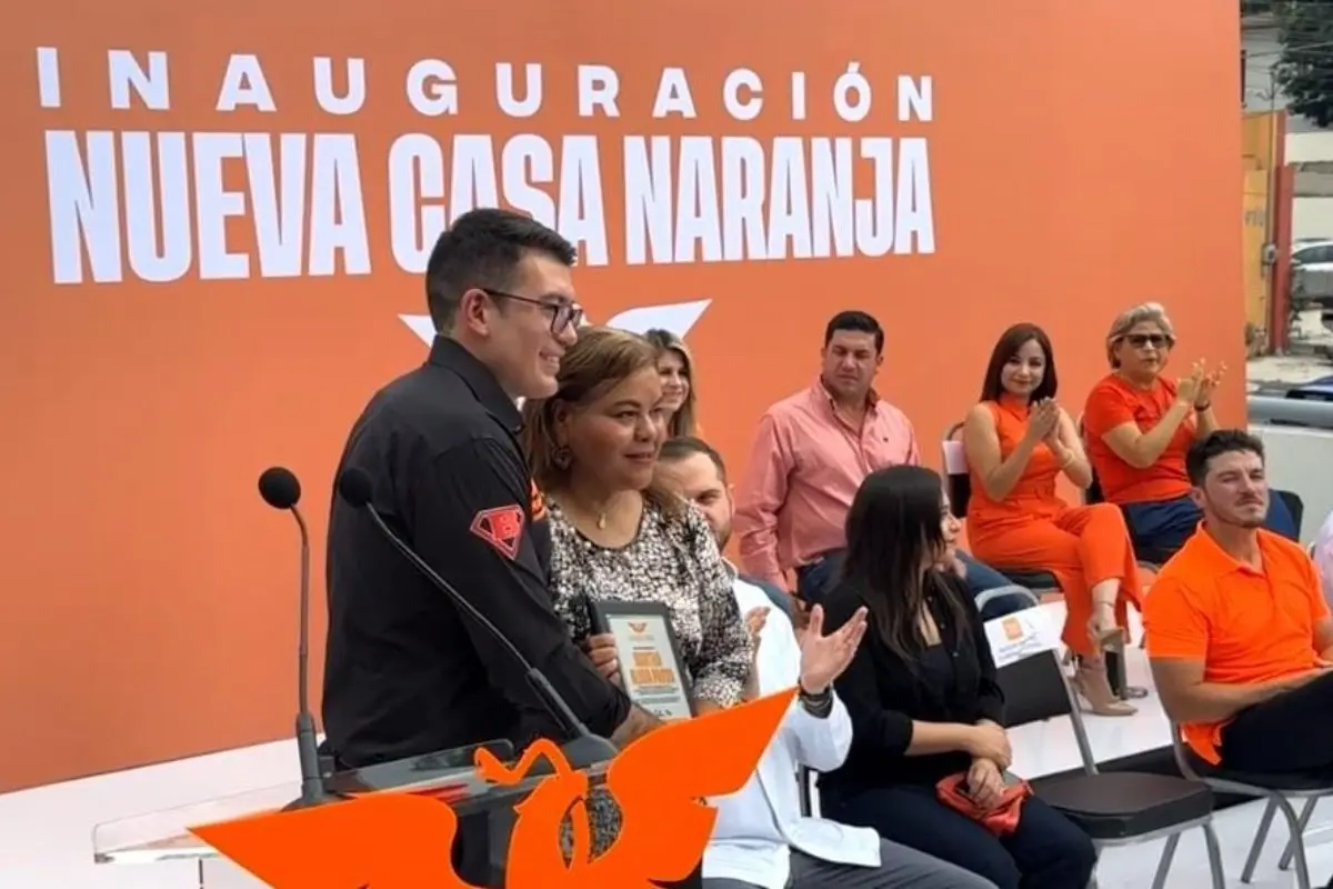 Líderes de Movimiento Ciudadano encabezan la presentación de su nueva sede partidista. Foto: Movimiento Ciudadano