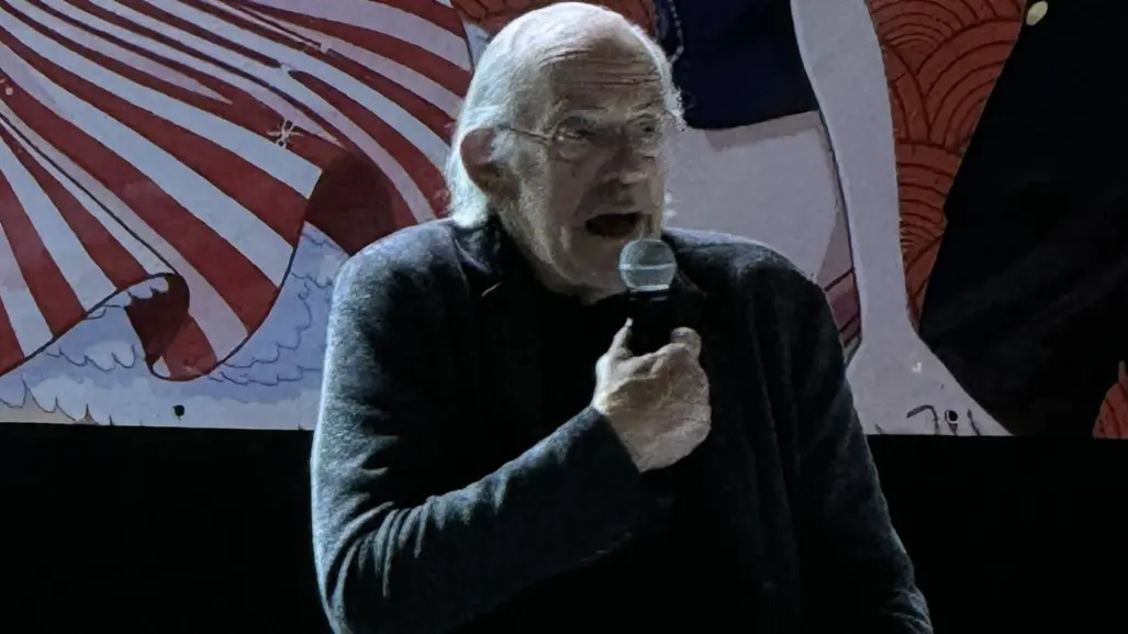 Christopher Lloyd da importante consejo para las nuevas generaciones en Monterrey
