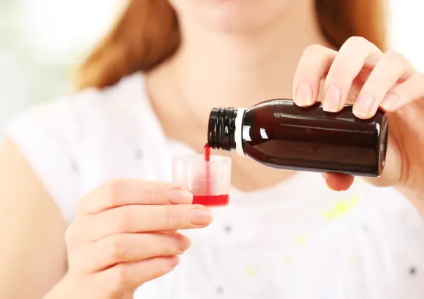 Cofepris advierte de famoso jarabe para niños por estar contaminado