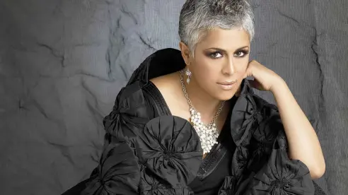 Eugenia León se recupera tras ser sometida a una cirugía