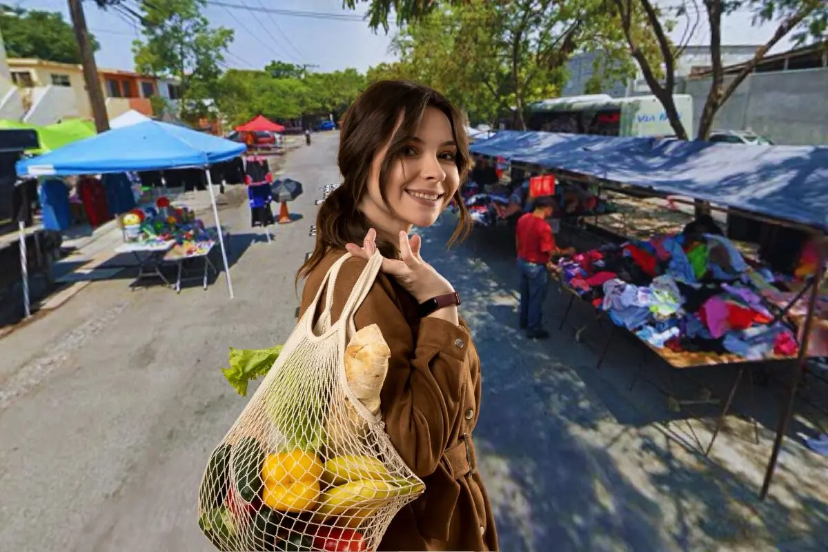 Mujer surtiendo su fruta y verdura Foto: Canva