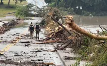 Aumentan a 63 muertos por inundaciones en Texas