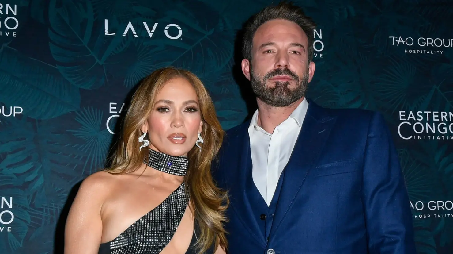 Jennifer Lopez y Ben Affleck estaban separados desde hace un año y firmaron su divorcio apenas en febrero pasado. Foto. Especial.