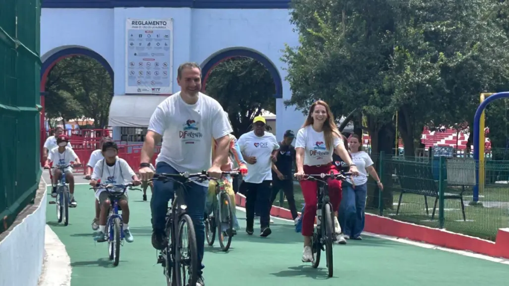 Adrián de la Garza arranca campamento de verano en el Parque España, en Monterrey