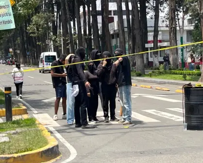 Protestan estudiantes de Medicina UAEMéx en Toluca; estas son las vialidades afectadas