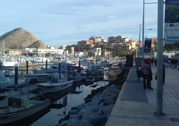 Víctor Castro propone consulta ciudadana sobre Cabo San Lucas como sexto municipio de BCS
