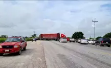 EN VIVO | Agricultores cierran carretera de San Fernando-Matamoros-Reynosa por falta de apoyos