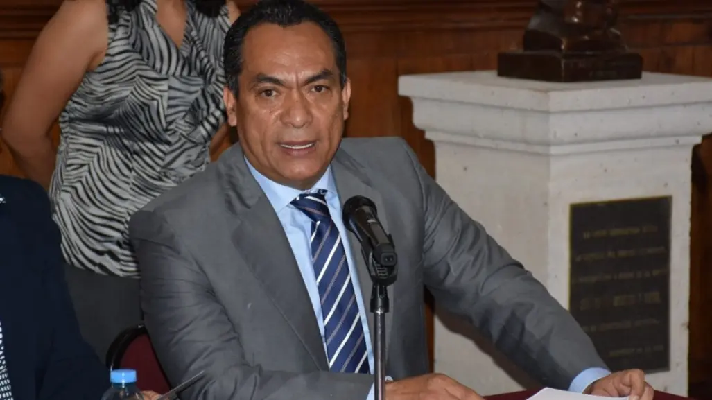Renuncia el fiscal general de Michoacán ante reclamos por falta de resultados