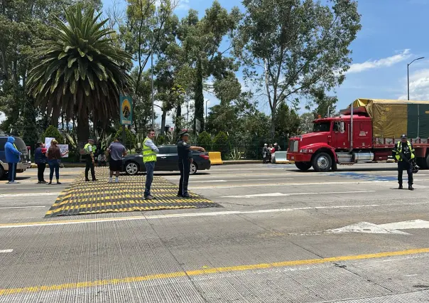 Transportistas bloquean la México-Puebla: estas son las rutas alternas