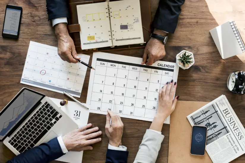 Se espera que cada año se reduzcan las horas de trabajo | Foto: Freepik