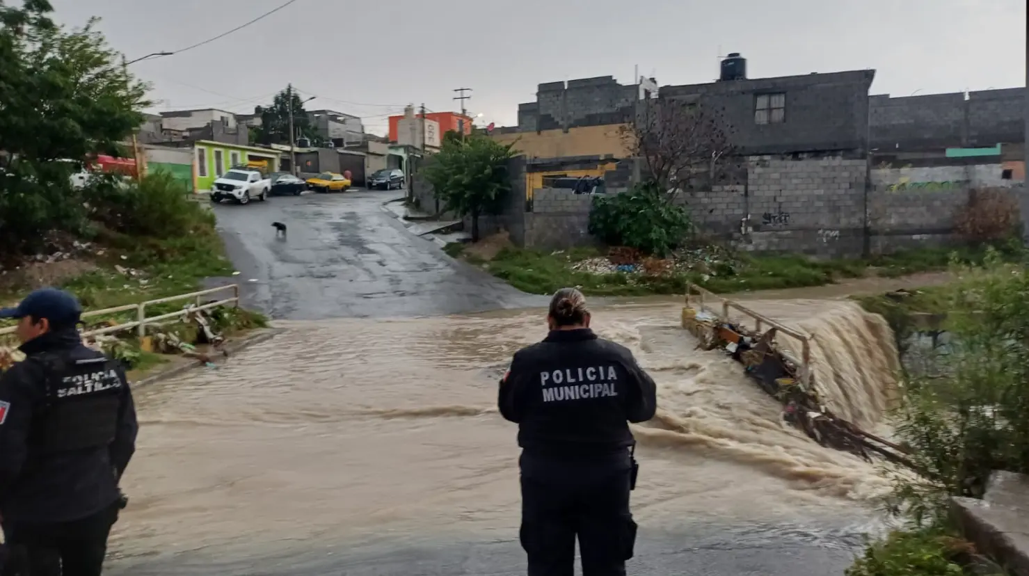 Escurrimientos en Saltillo. Foto de protección civil.
