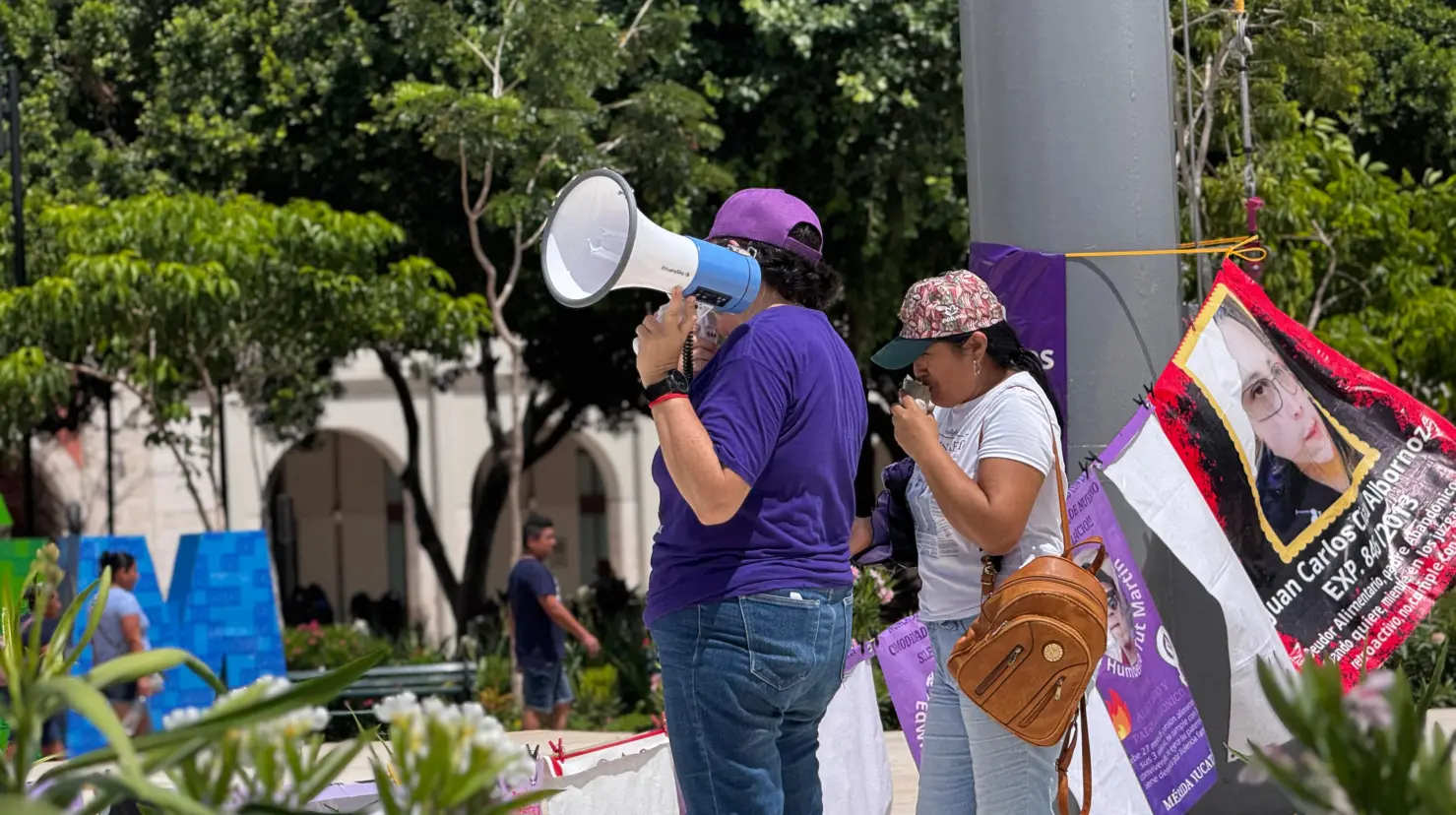 ¿Qué buscan las colectivas feministas con esta acción en el espacio público?. Foto: Irving Gil