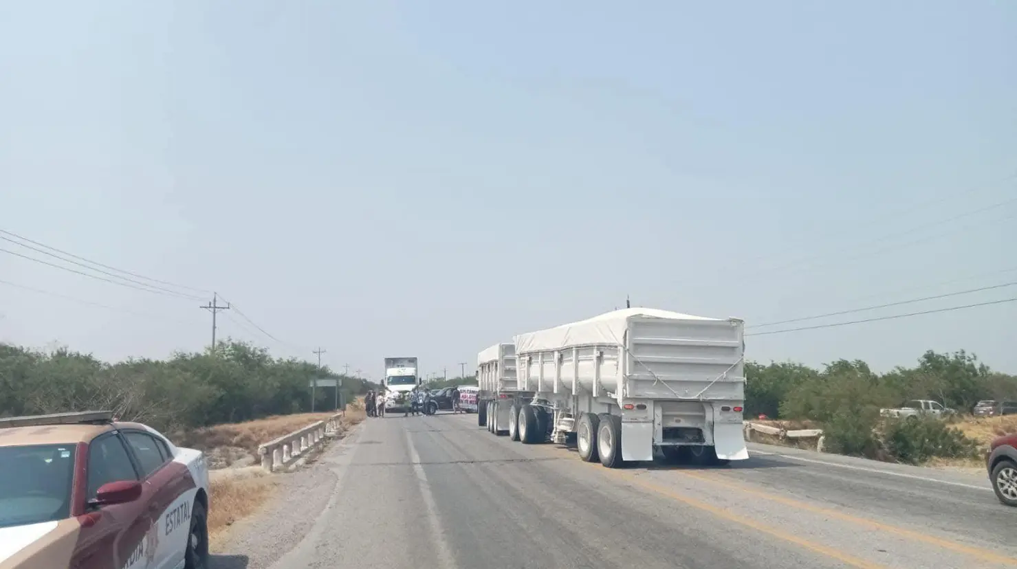 EN VIVO | Continúa bloqueo en la carretera San Fernando-Matamoros-Reynosa