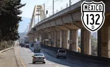 La carretera de Edomex que te lleva a un pueblo con puente de cristal que te hace tocar el cielo