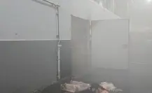 VIDEO | Incendio arrasa con cuarto frío de comercio en Guadalupe