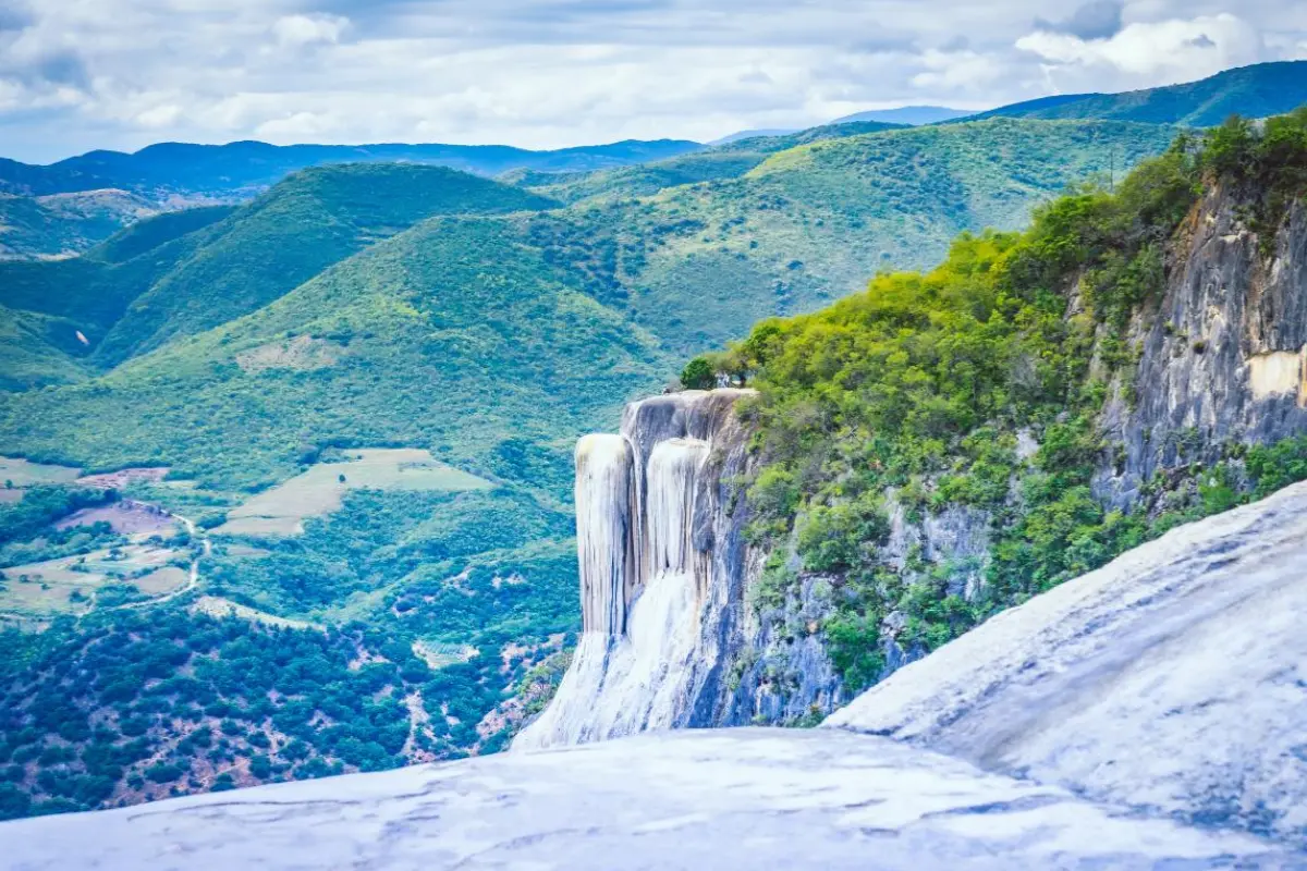 Hierve el Agua. Foto: iatitravelinsurance.com | Canva